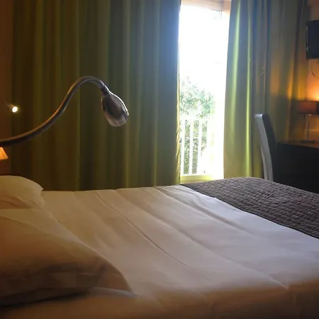 & Acqua Dolce 3* Eccica-Suarella (Corsica)