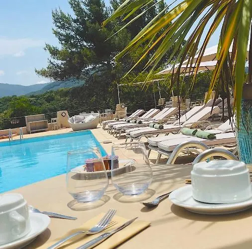 & Acqua Dolce 3* Eccica-Suarella (Corsica)