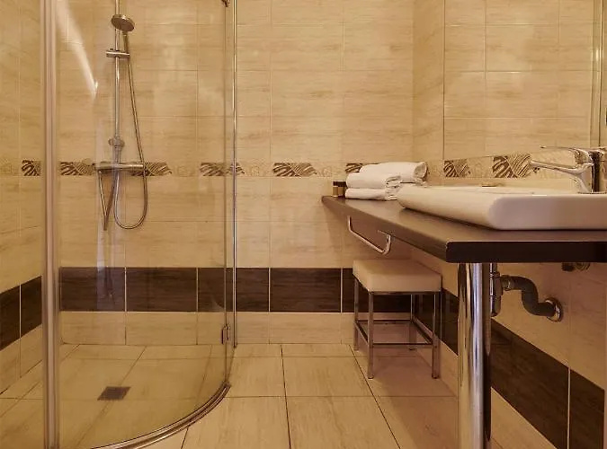 & Acqua Dolce Eccica-Suarella (Corsica)